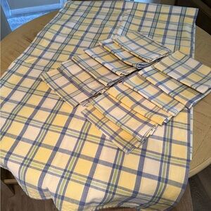 Plaid Yellow and Blue table cloth and napkins  58x78